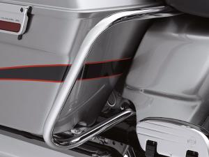 REAR SADDLEBAG GUARD AND SUPPORT KIT* -<br />Chrome - Fits '09-'13 49282-09B