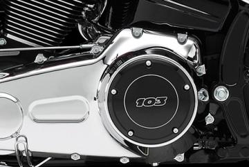 Motordesign in Schwarz und Chrom