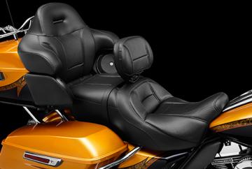 Gefederter und beheizbarer Customsitz mit Rückenlehnen für Fahrer und Beifahrer