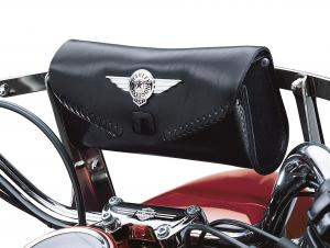 FAT BOY® WINDSCHUTZSCHEIBEN-TASCHE MIT DRUCKGUSS-CONCHO 56626-99