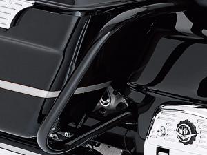 REAR SADDLEBAG GUARDS - GLOSS BLACK* <br />- Fits '97-'08<br /><br /> 46548-03