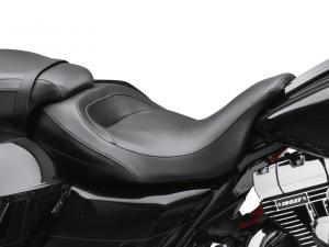 LOW-PROFILE SOLO TOURING SEAT - SMOOTH VINYL 52000249