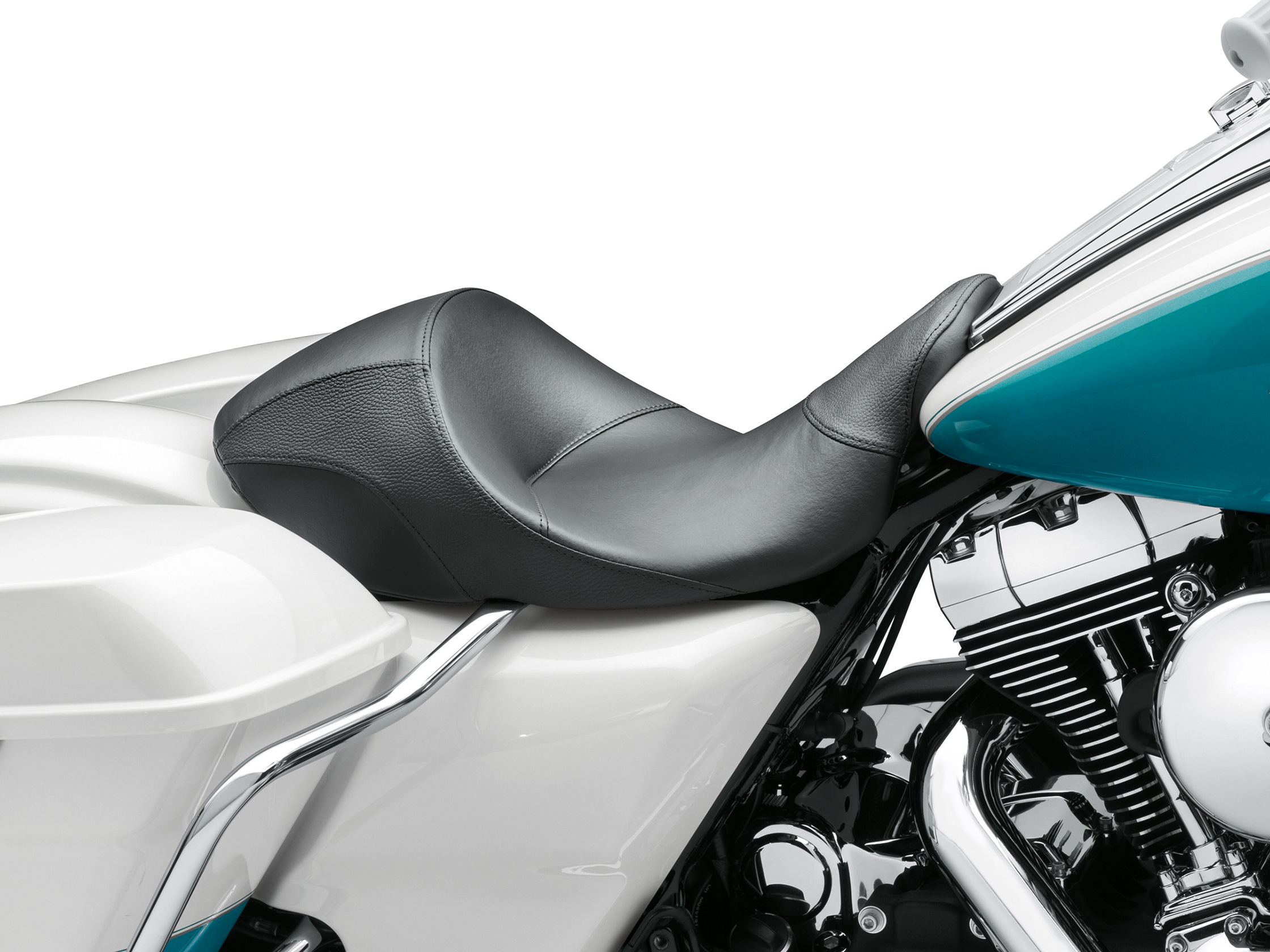 REACH SOLO SEAT 52000253 / Seats / Touring / Parts & Accessories / -  House-of-Flames Harley-Davidson