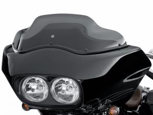 WIND SPLITTER WINDSHIELD - ROAD GLIDE<br />9" Dark Smoke - Fits '98-'13 57400093