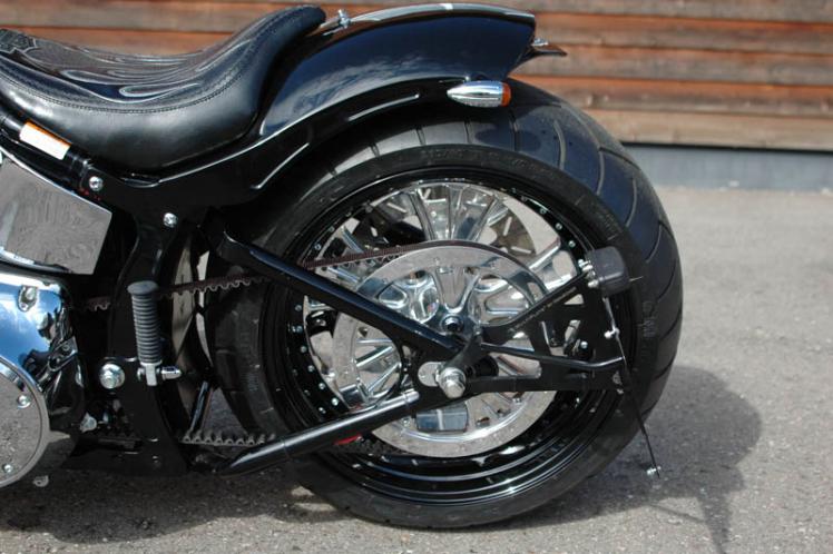 für Harley FXST Softail 5 Grad Rake Gabelbrücke schwarz - Teile Zubeh,  730,95 €