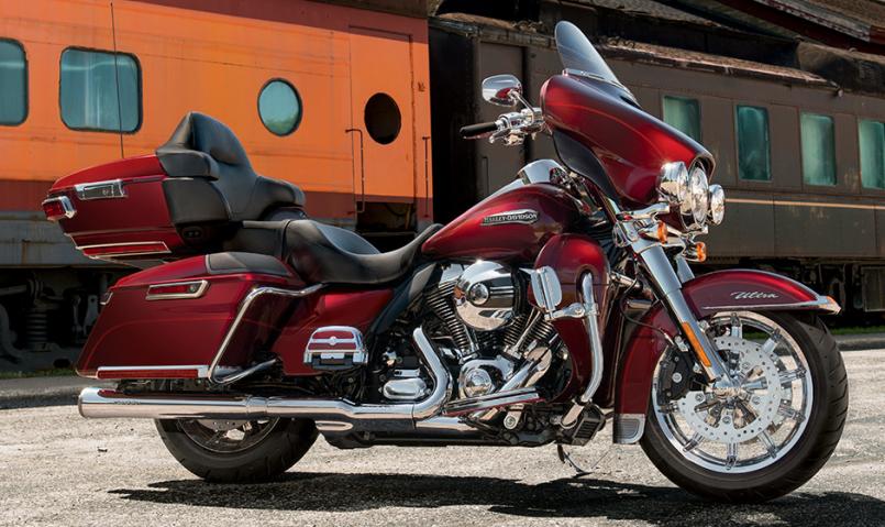 VIVID BLACK / 2015 - Touring - Harley-Davidson® Touring FLHTCU Electra Glide®  Ultra Classic™ 2015 / Modelle / Motorräder / Website / - House-of-Flames  Harley-Davidson