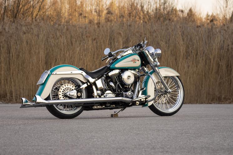 Custom heritage deals softail classic