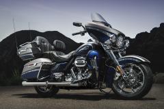 Gallery / Harley-Davidson® CVO™ Ultra Limited 2016