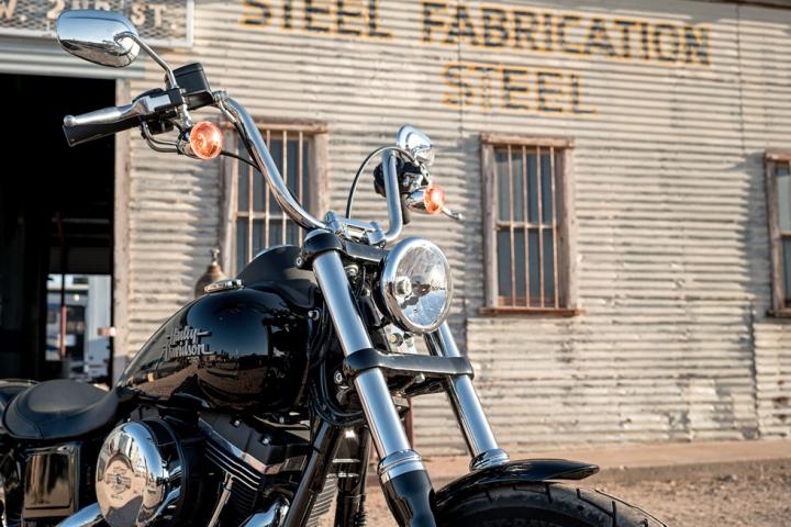 BLACK DENIM / 2017 - Dyna - Harley-Davidson® Dyna FXDB Street Bob