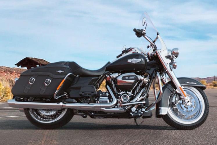  2019  Touring Harley  Davidson   FLHRC Road  King   Classic  