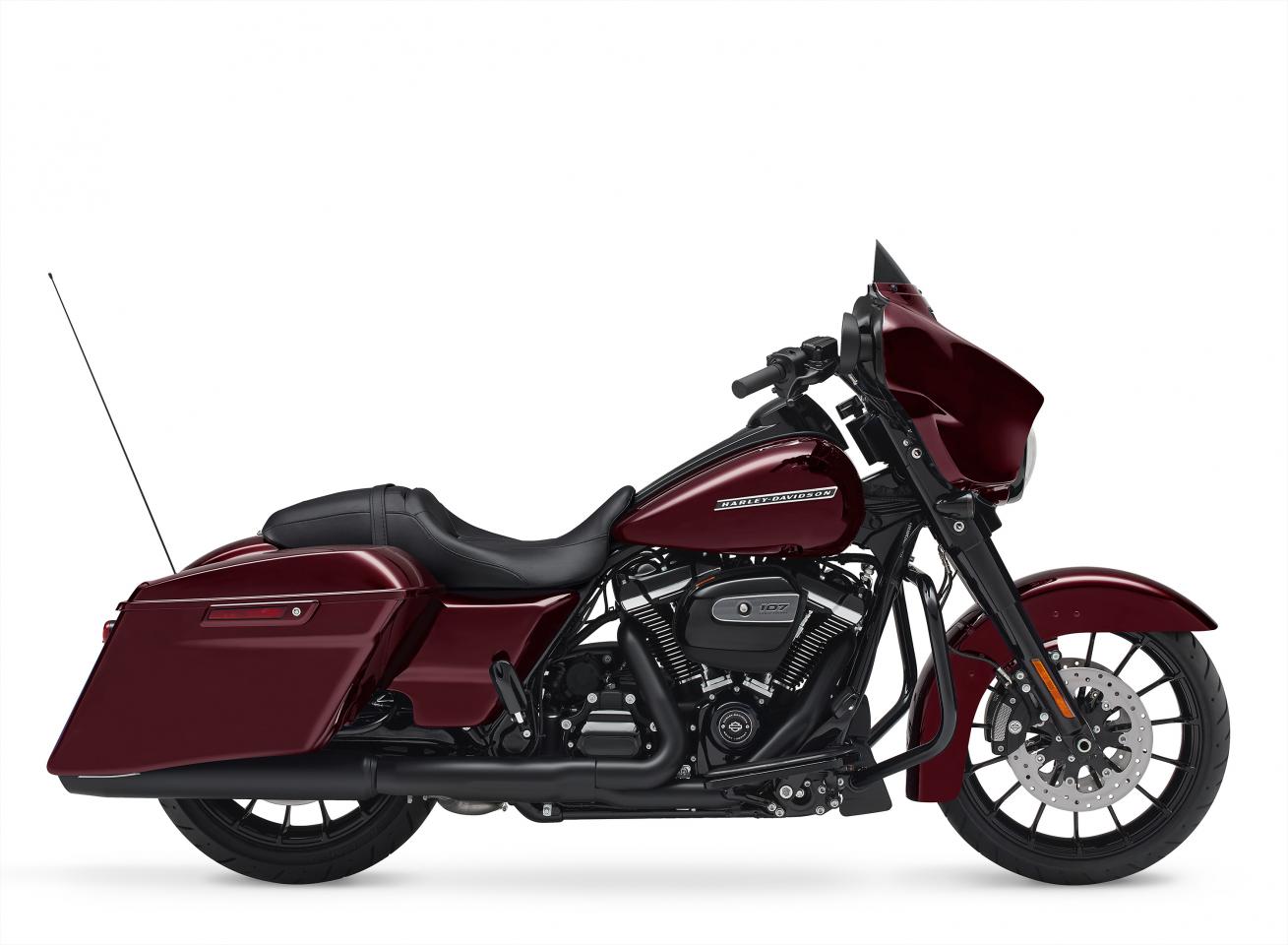 TWISTED CHERRY / 2018 Touring HarleyDavidson® FLHXS Street Glide