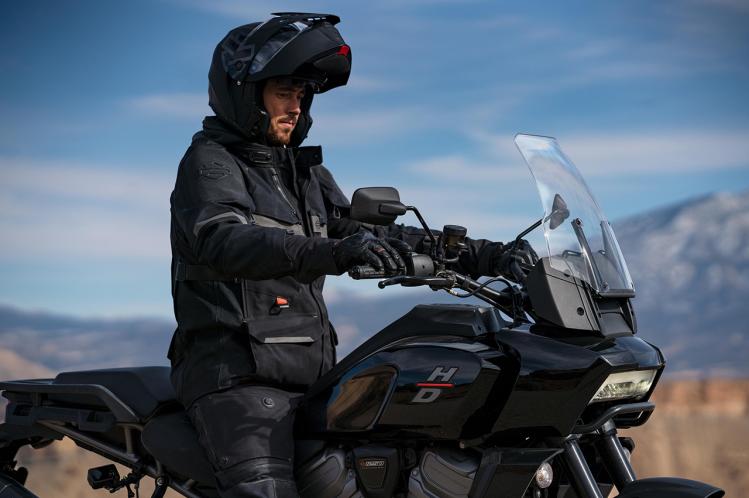 HARLEY-DAVIDSON UND REV'IT! ENTWICKELN GEMEINSAM EINE NEUE